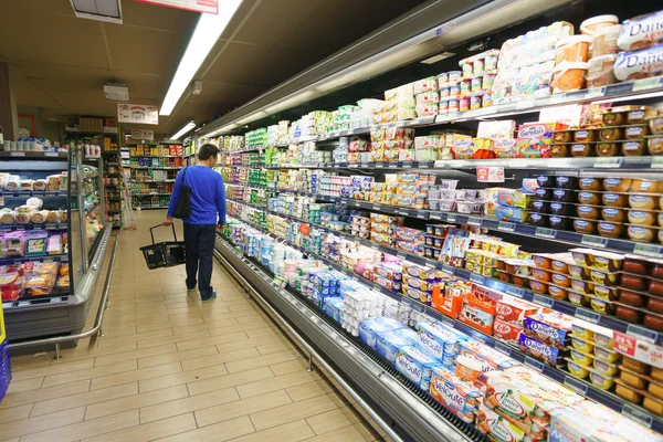 Líder precio supermercado interior — Foto de Stock