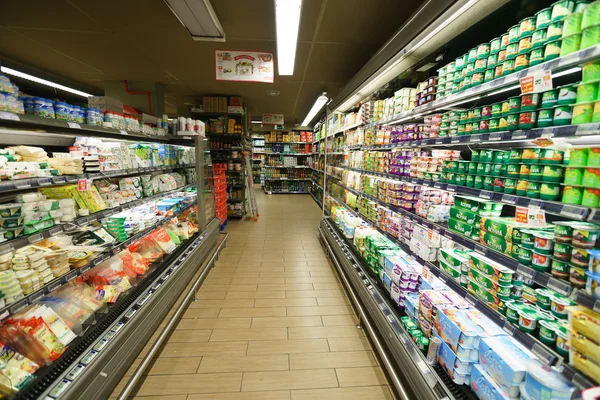 Leider prijs supermarkt interieur — Stockfoto