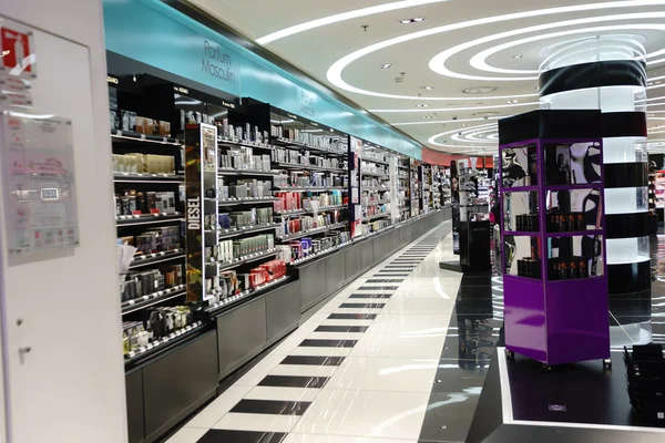 Centro comercial de perfumes en París — Foto de Stock