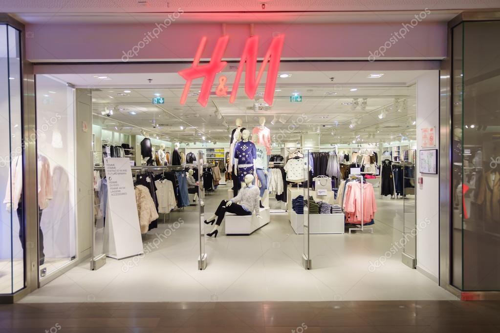 PARIS - SEPTEMBER 08: modern boutique interior on September 08, 2014 in Paris, France. Paris, aka City of Love, is a popular travel destination and a major city in Europe