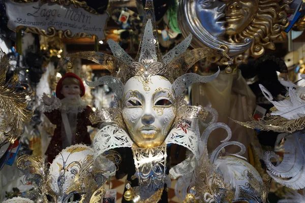 Venezia negozio di maschere carnevale — Foto Stock