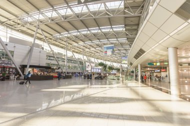 Dusseldorf Havaalanı iç