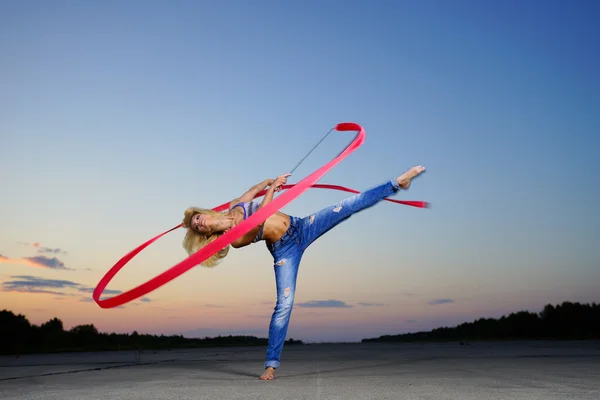 Professionale ginnasta donna — Foto Stock