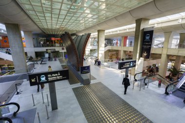 Charles de Gaulle Airport iç