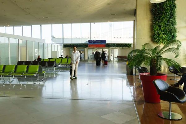 Wnętrze Charles de Gaulle Airport — Zdjęcie stockowe