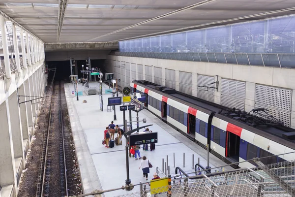 Interno dell'aeroporto Charles de Gaulle — Foto Stock