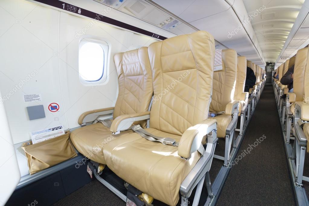 Darwin Airline Saab 2000 Interieur — Redaktionelles Stockfoto ... Darwin Airline Saab 2000 Interieur — Redaktionelles Stockfoto ...