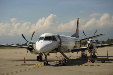 Yüksek hızlı çift motorlu turboprop uçağı