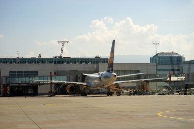 yerleşik jet uçaklar