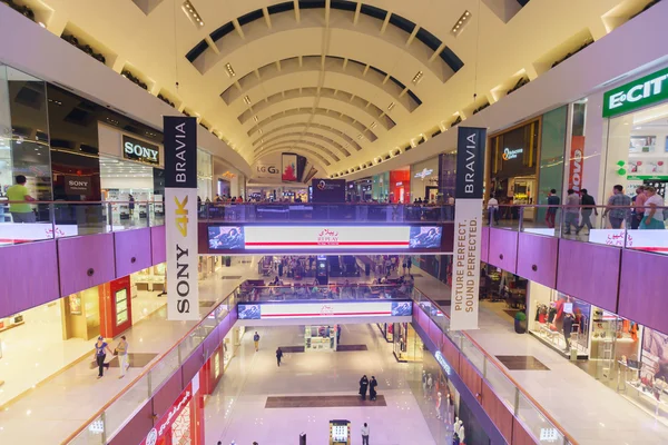 El interior de Dubai Mal — Foto de Stock