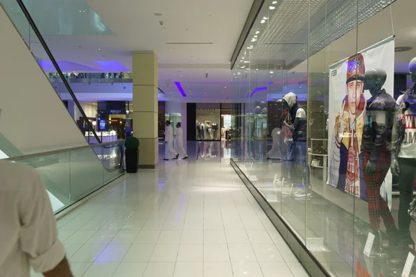 Interior del centro comercial Dubai Mall — Foto de Stock