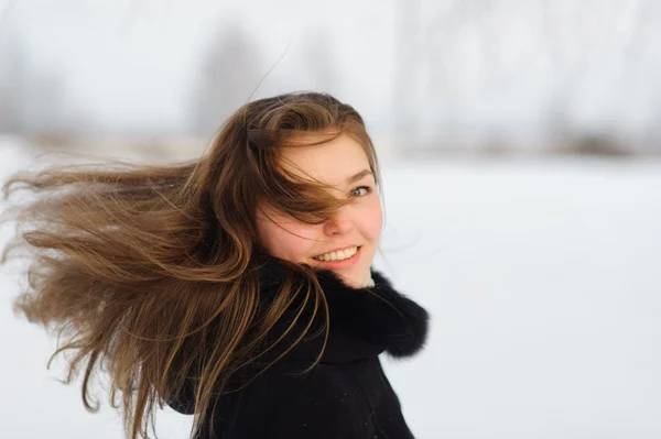 Retrato de mulher jovem — Fotografia de Stock