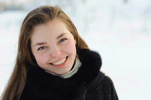 Young woman portrait — Stock Photo, Image