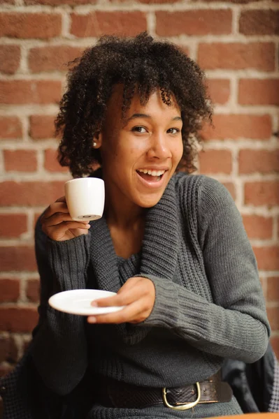 Beauty woman in cafe — Stock Photo, Image