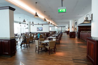 Dubai International Airport cafe