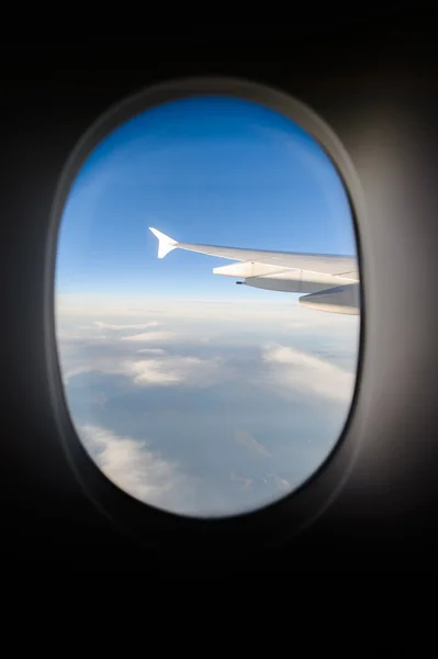 Luftaufnahme aus dem Fenster des Airbus — Stockfoto
