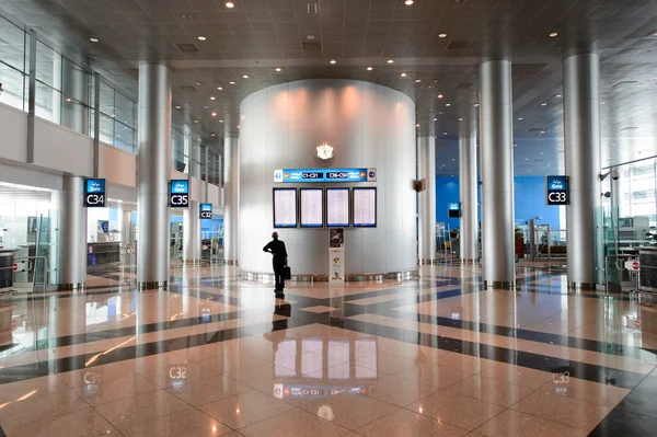 Dubai International Airport interiör — Stockfoto