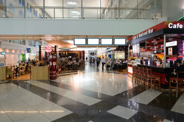 Aeropuerto Internacional de Dubai interior —  Fotos de Stock