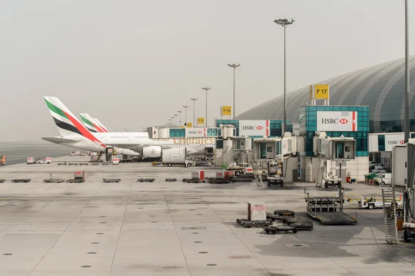 Dubai internasjonale lufthavn – stockfoto