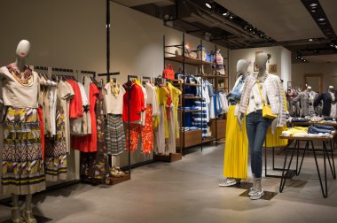 Yeni şehir Plaza iç