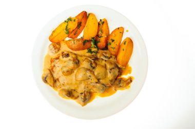 beyaz üzerine kızarmış patates