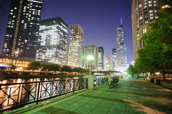 Night at Chicago downtown — Stock Photo, Image