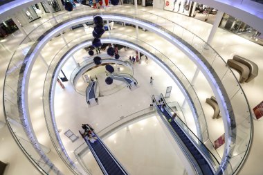 Paris modern alışveriş merkezi