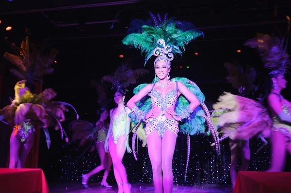 Dancers in Cabaret Show — Stock Photo, Image