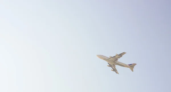 Descolagem de aeronaves a jato — Fotografia de Stock