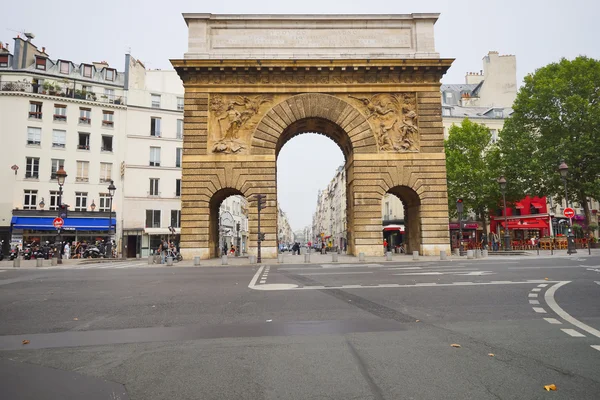 Pessoas nas ruas de Paris — Fotografia de Stock