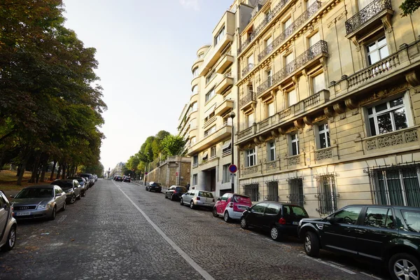 Transport on streets of Paris — 图库照片