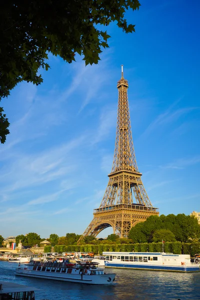 Torre Eiffel en París —  Fotos de Stock