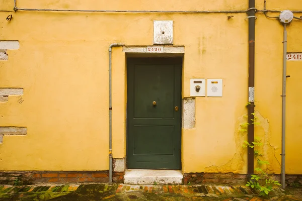 Casa porta fechada — Fotografia de Stock