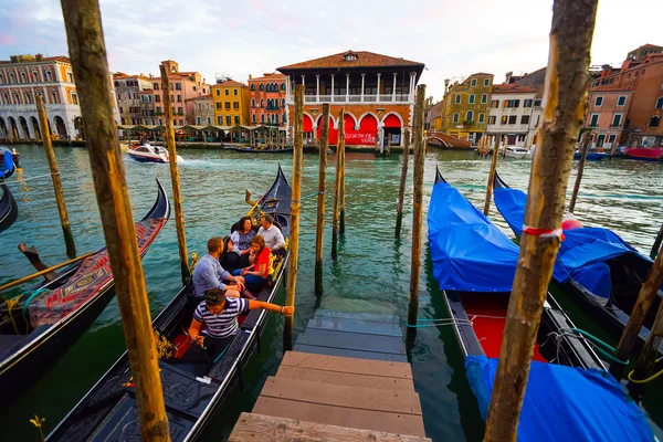 Venice canal in evening — Stock Photo, Image