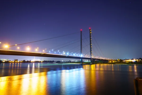 Красивый Рейн ночью — стоковое фото