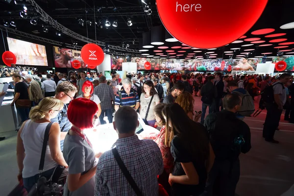 Canon monter i Photokina utställningen — Stockfoto