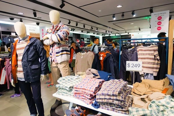 Pelanggan di toko Hong Kong — Stok Foto