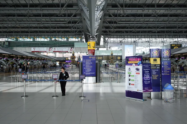 Suvarnabhumi airport interieur — Stockfoto