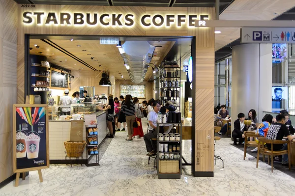 Innenraum des Starbucks Cafés — Stockfoto