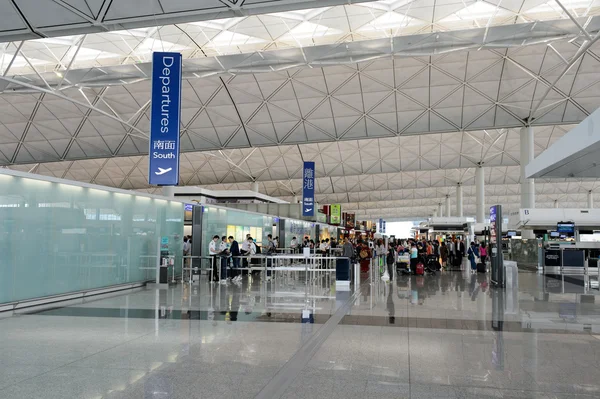 Aeroporto Internacional de Hong Kong interior — Fotografia de Stock