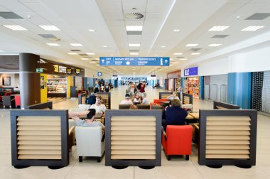 Prag Havaalanı iç Cafe