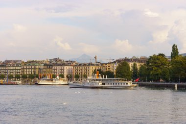 Cenevre Gölü üzerinde görünümü