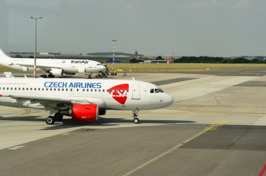Prag havaalanında Aircrfts