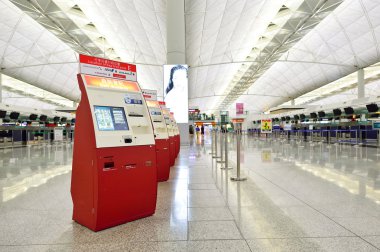 havaalanında check-in büfeleri