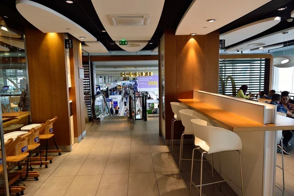 Ristorante McDonald's interno — Foto Stock