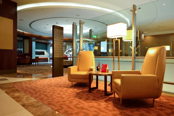 Emirates business class lounge interior — Stock Photo, Image