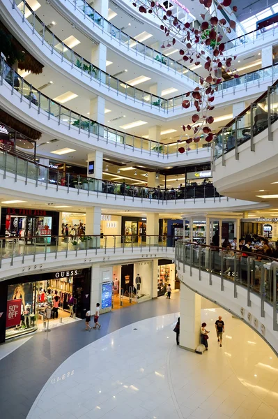 Centro comercial interior em Bancoc — Fotografia de Stock
