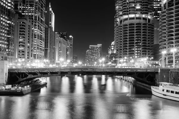 Chicago downtown by night — Stock Photo, Image
