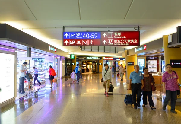 Hong Kong International Airport interior — Stock Photo, Image