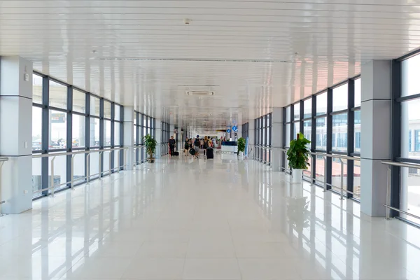 Intérieur de l'aéroport international Noi Bai — Photo